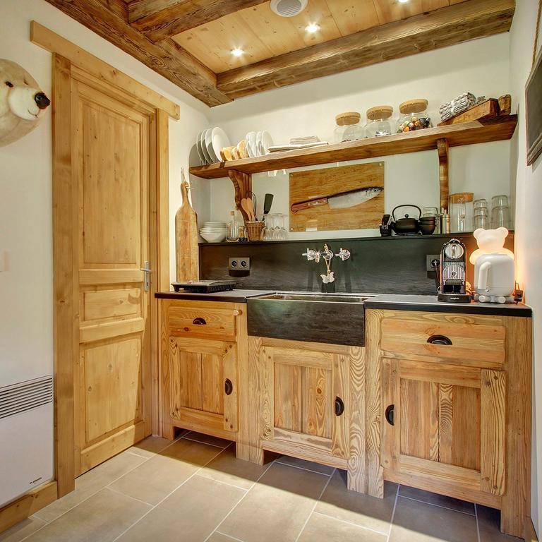 L'Ours Blanc Lodge Le Biot 外观 照片
