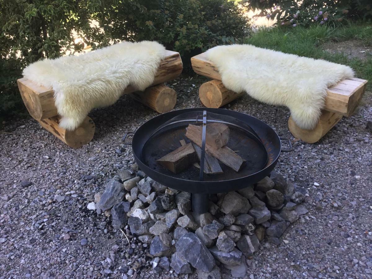 L'Ours Blanc Lodge Le Biot 外观 照片